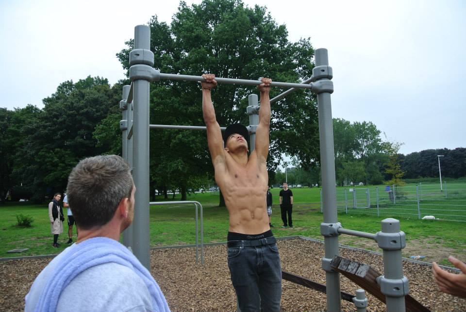World-Pull-Up-Day-41